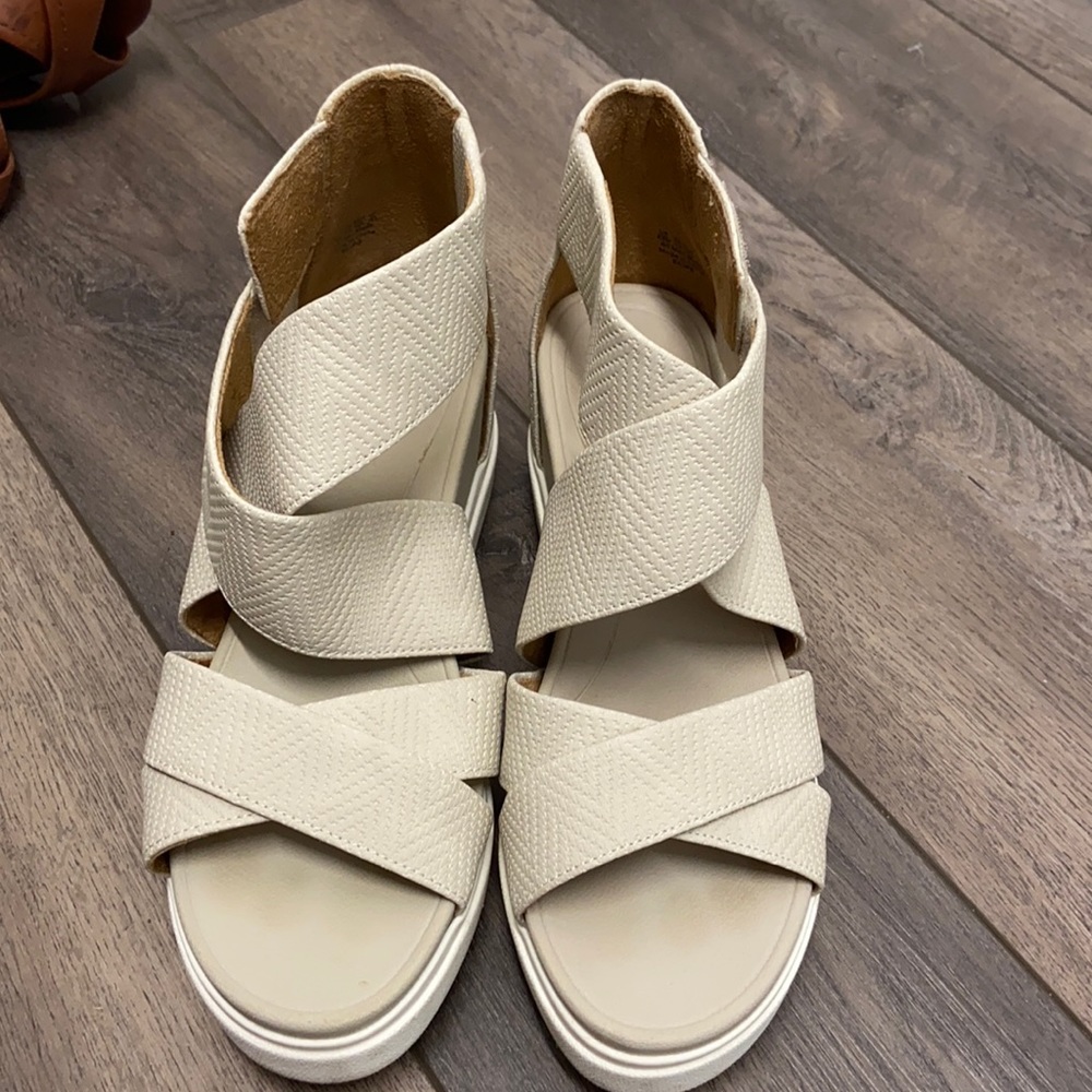 Dr. Scholls wedges